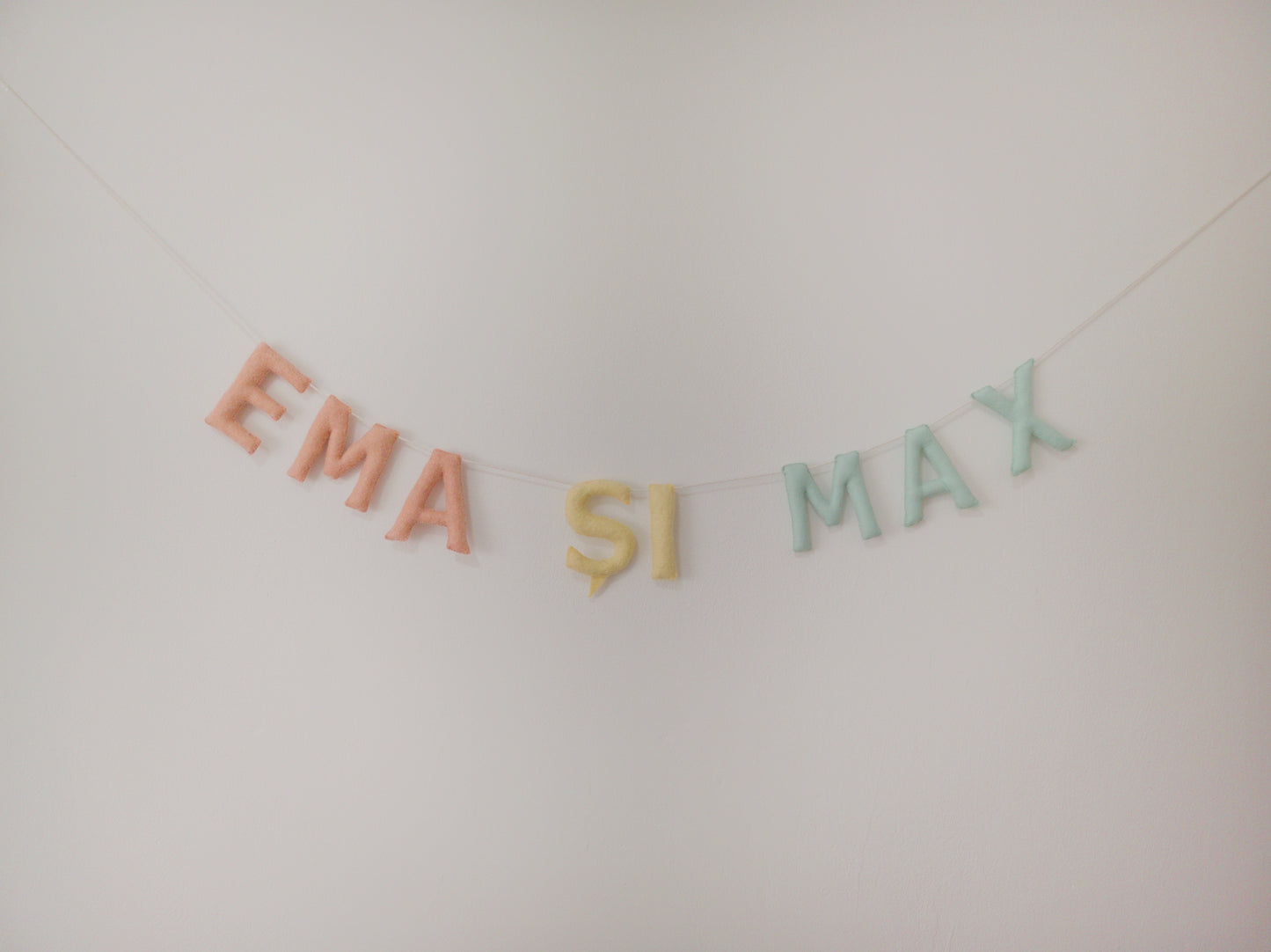 Ghirlandă Simpla cu Nume Personalizat