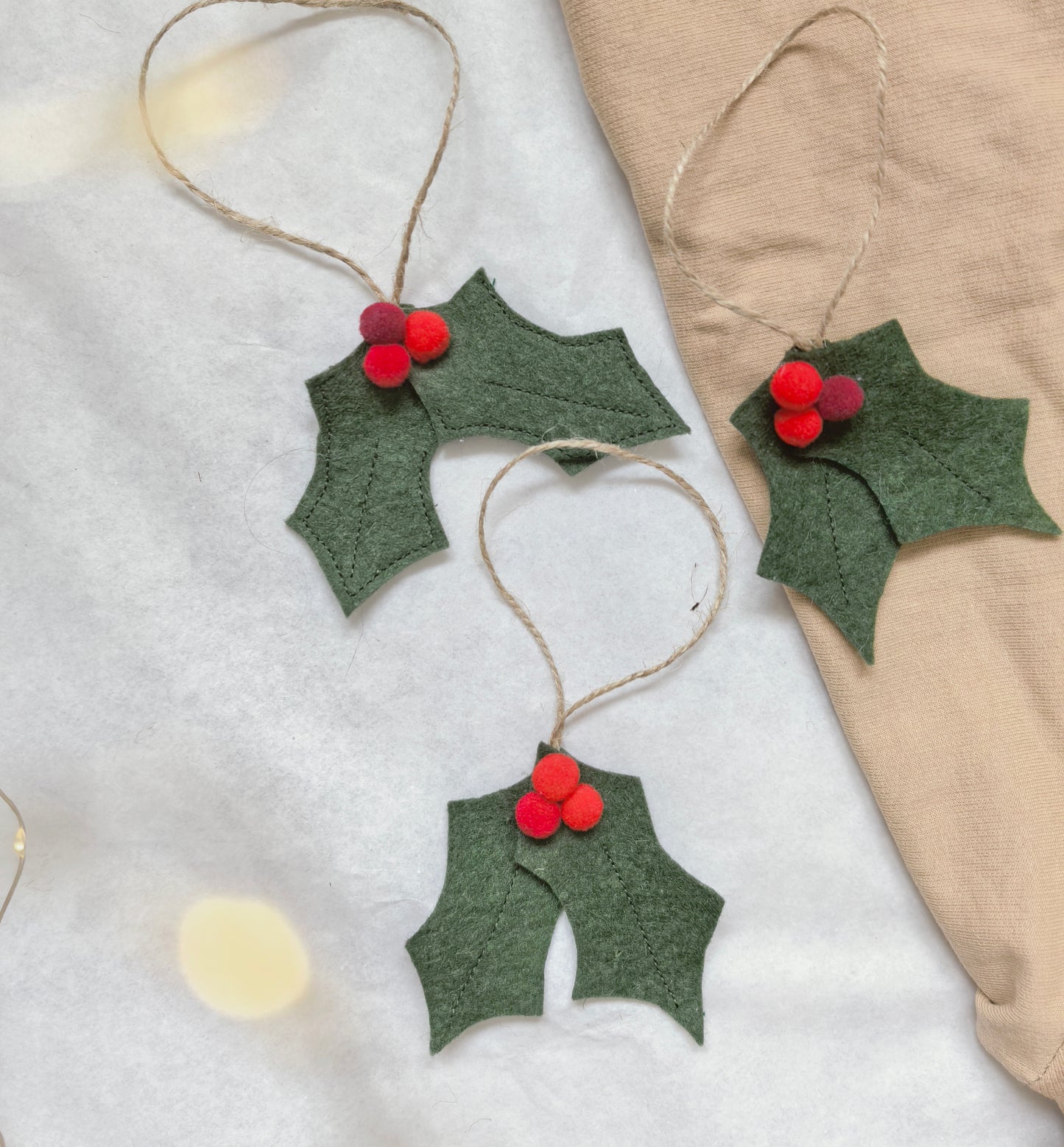 Ornament Set Mistletoe