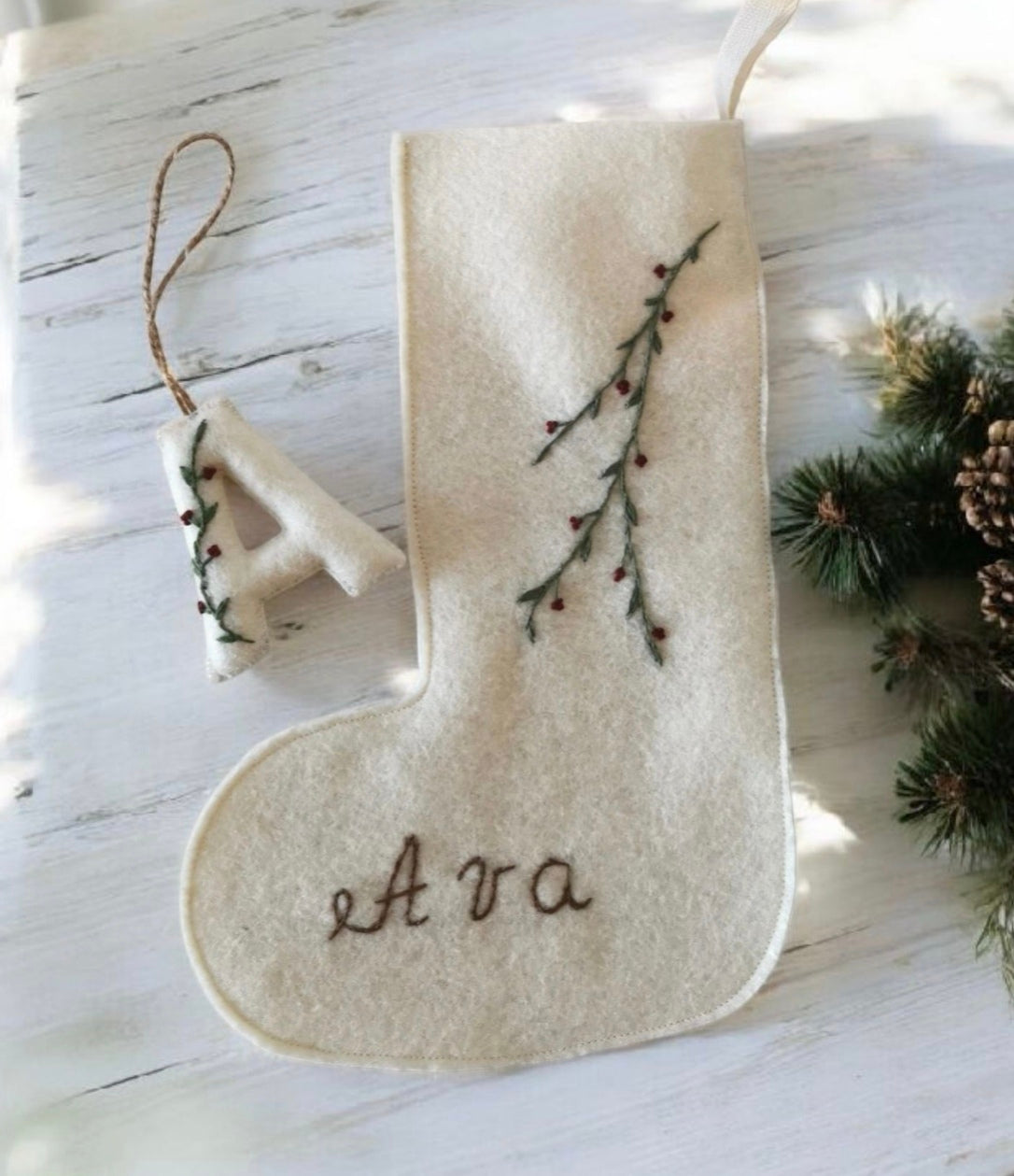 Set Soseta si Initiala